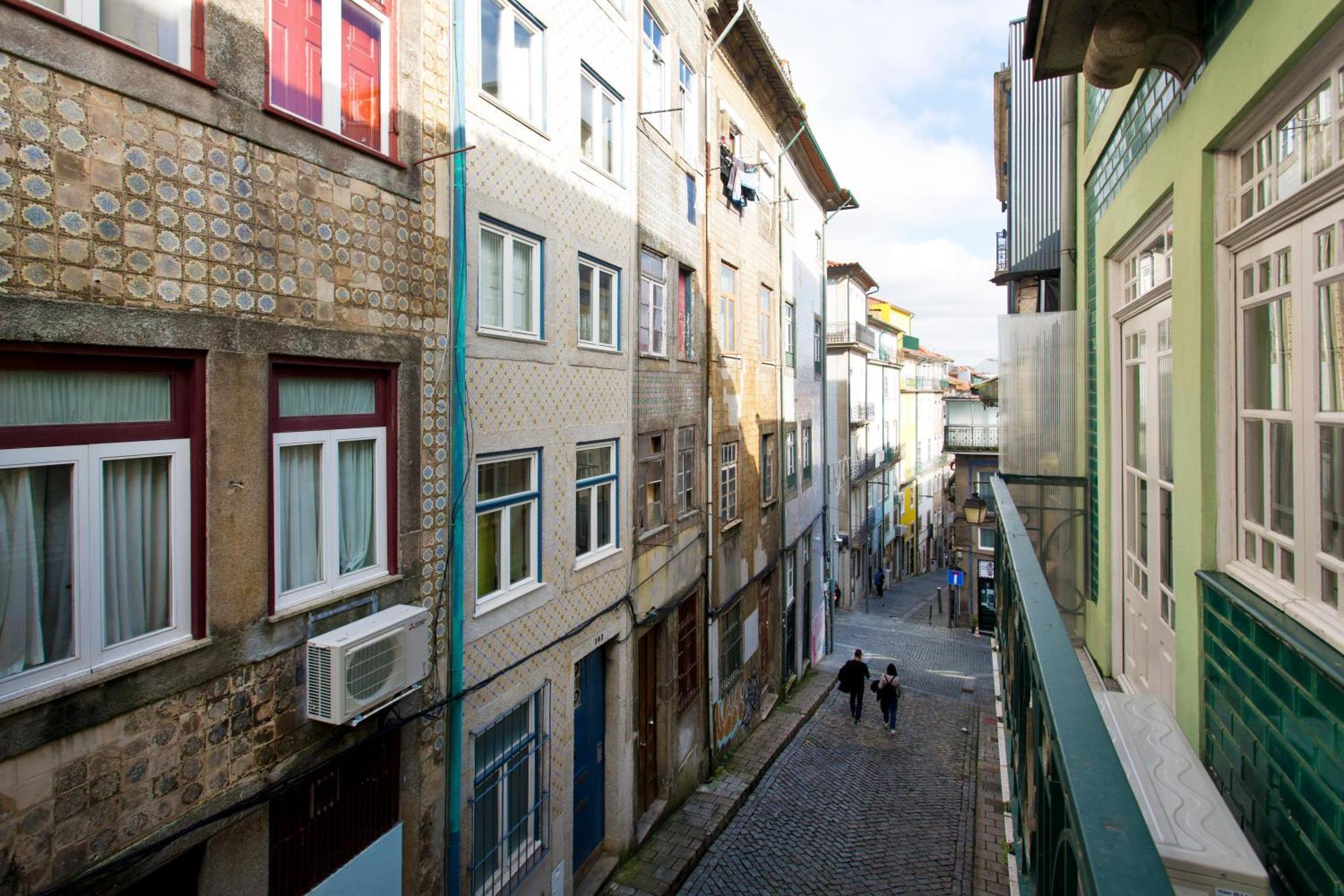 Home @ Porto Clérigos Apartment Esterno foto