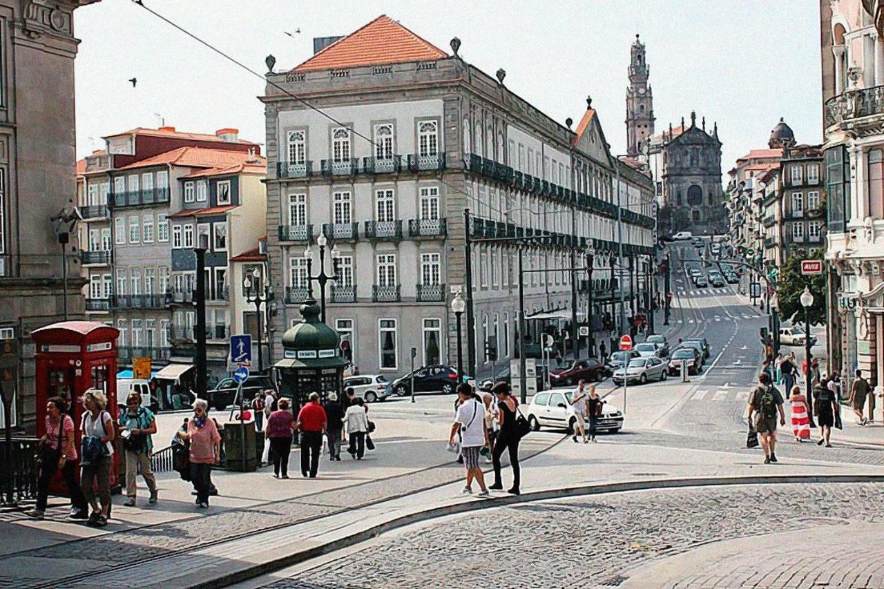 Home @ Porto Clérigos Apartment Esterno foto